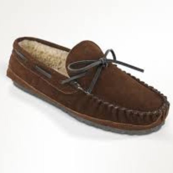 Minnetonka Casey Moccasin Slippers in Chocolate main image 15